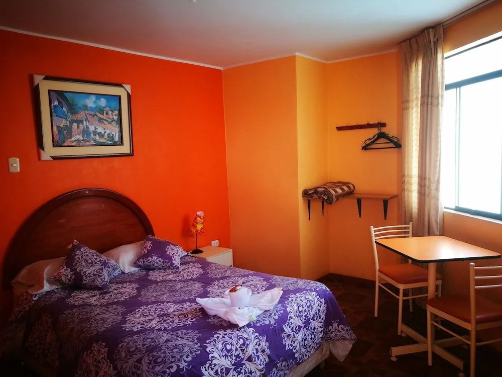 Hostal Shalom