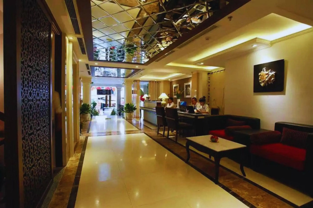 Hotel Emerald Waters Classy