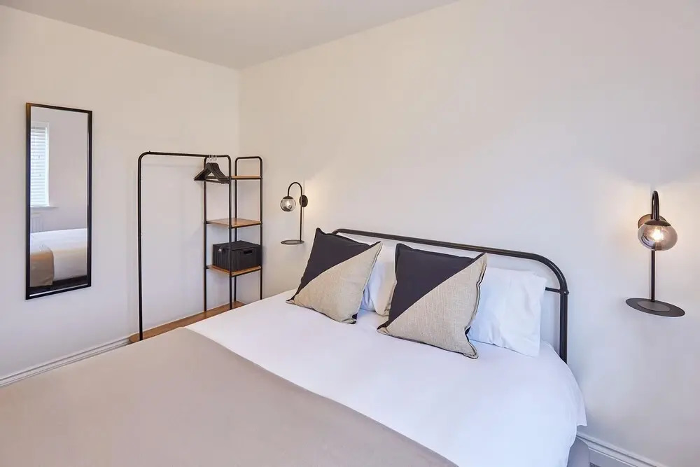 Host Stay Cherry Blossom Corner