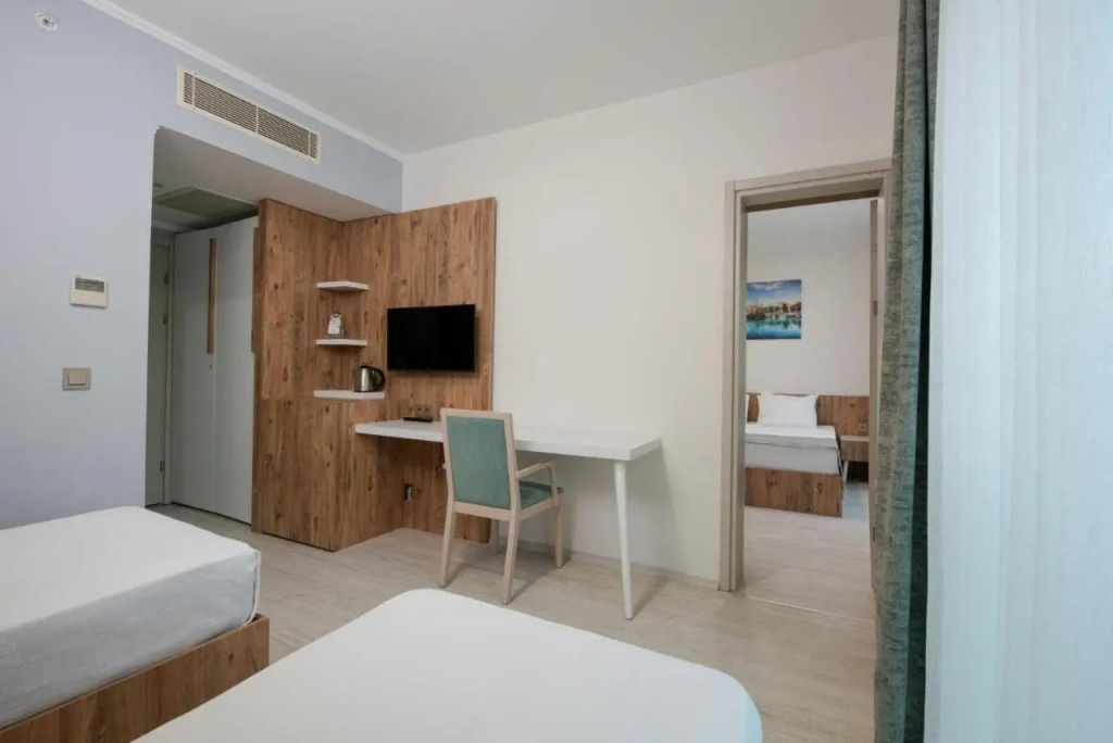 Citrus Luna Suite Hotel