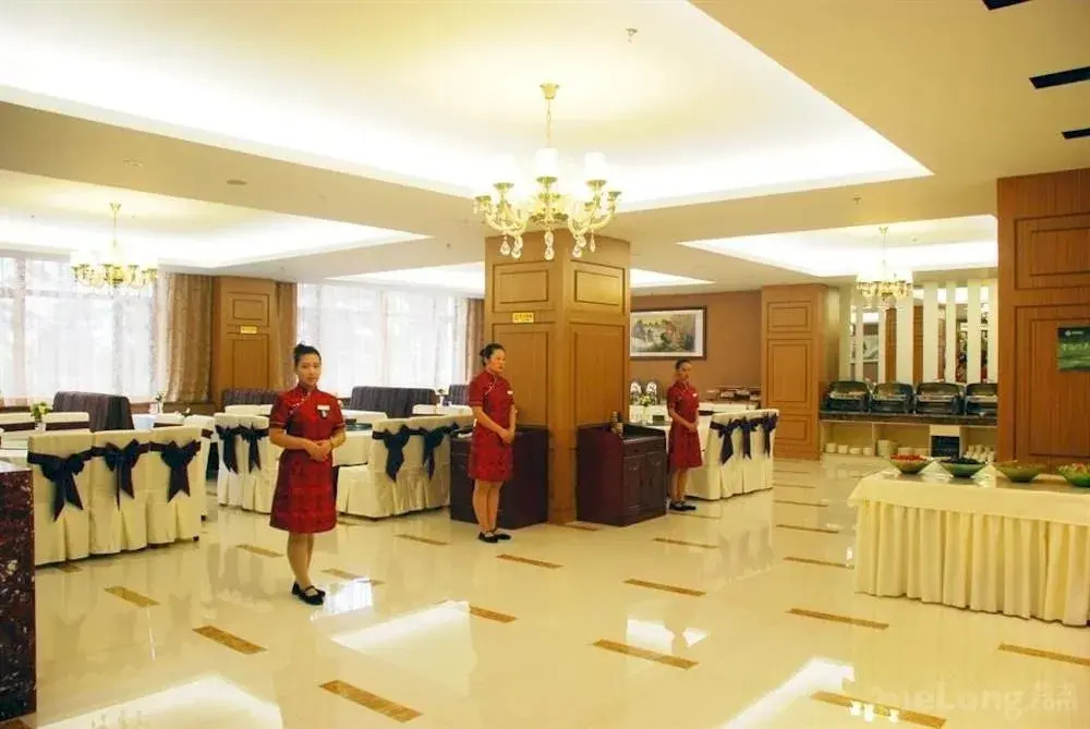 Harbin Zhuolin Hotel