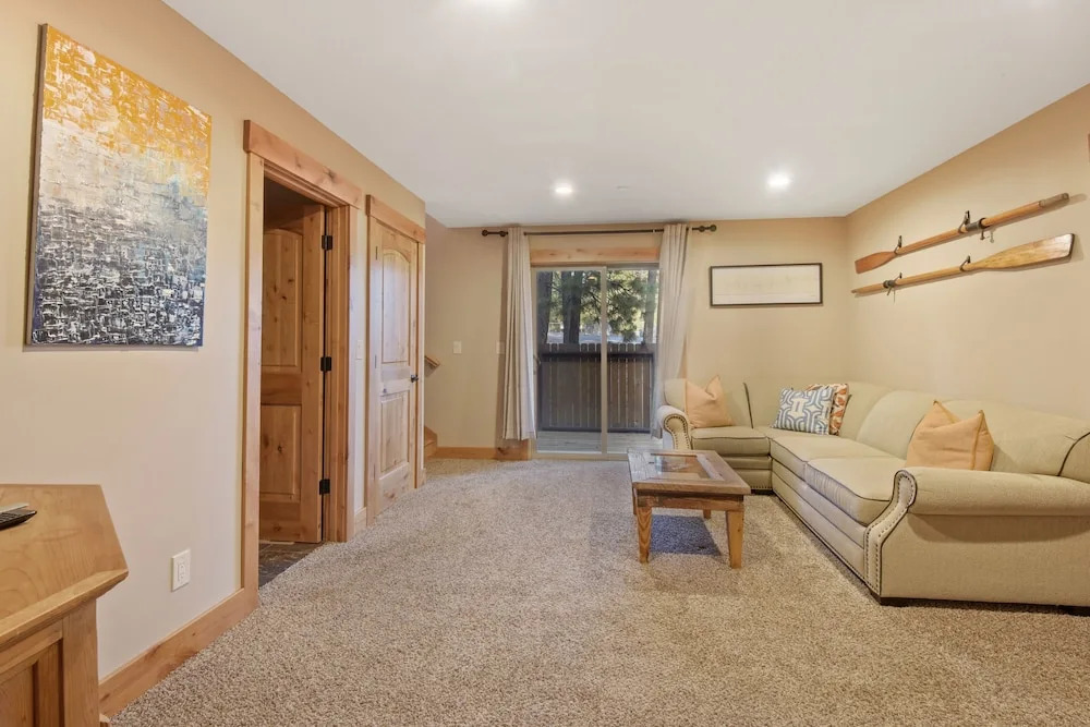 Pine Haven w/ Hot Tub, Walk to Beach - Near Skiing home