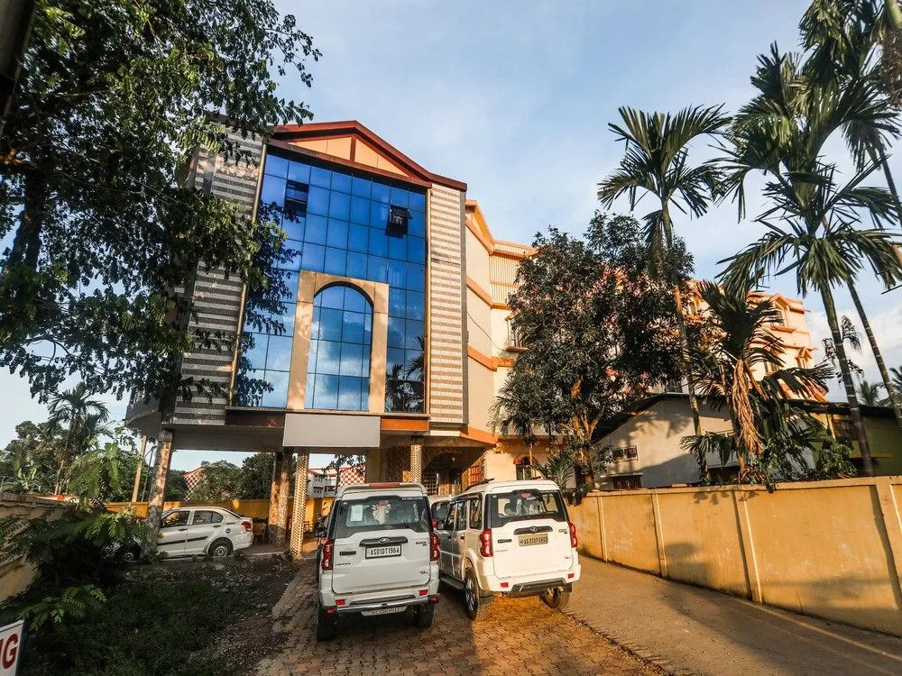 Oyo 29042 Shuru Heights