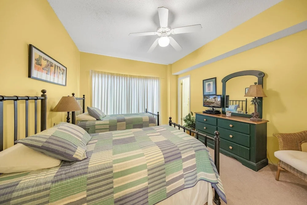 The Palms 504e