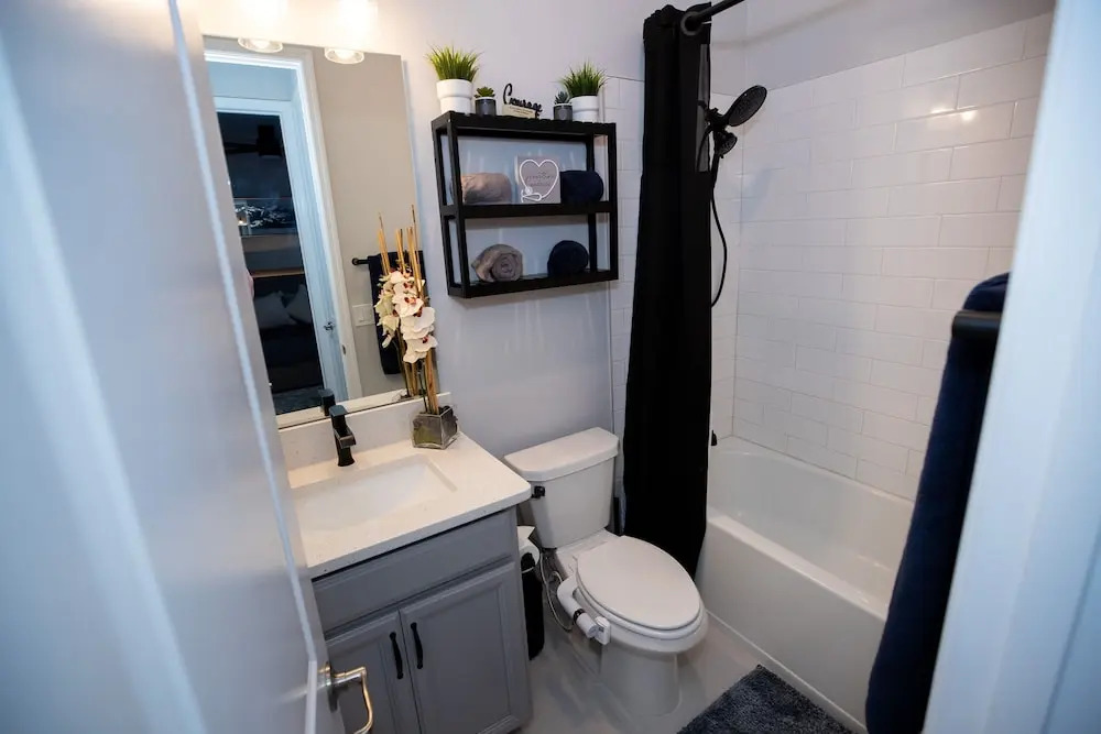 Newly Constructed Modern Pet Friendly Zen Home W/ Private Home Theater & Hot Tub! 1 Bedroom Home by RedAwning