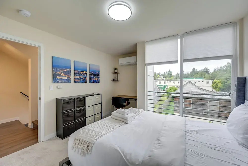 Seattle Townhome: Rooftop Deck < 7 Mi to Dtwn