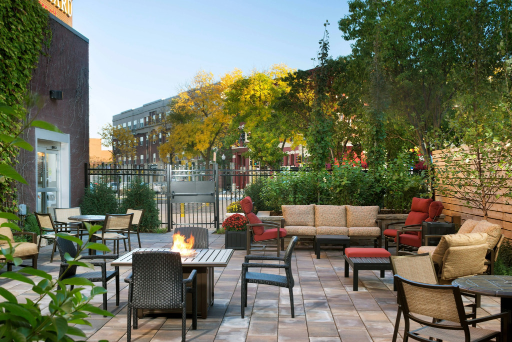 Courtyard by Marriott Minneapolis Downtown