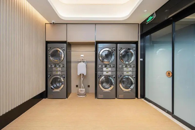 Отель Ji Shenzhen Huaqiang North Electronic Building