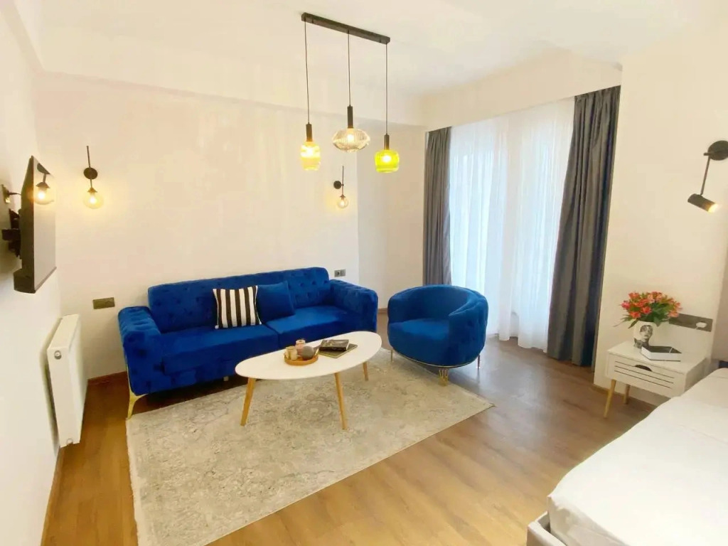 Апартаменты Stylish Studio Apartment in City Center