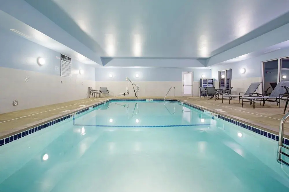 Holiday Inn Express & Suites Lincoln