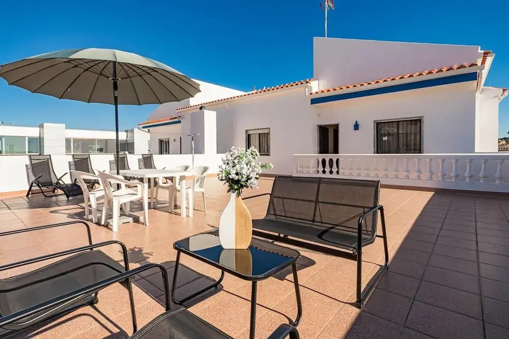 Seaside Charm in Gale - 2 Bedroom W/big Terrace