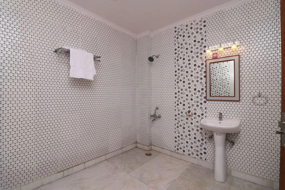 Hotel Vizima Crossroard 45