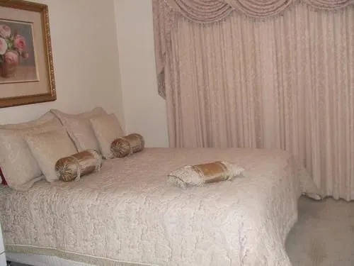 83 on Swan B&B