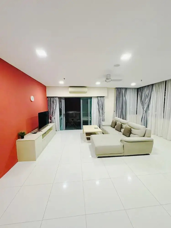 Summer Suites Kl City