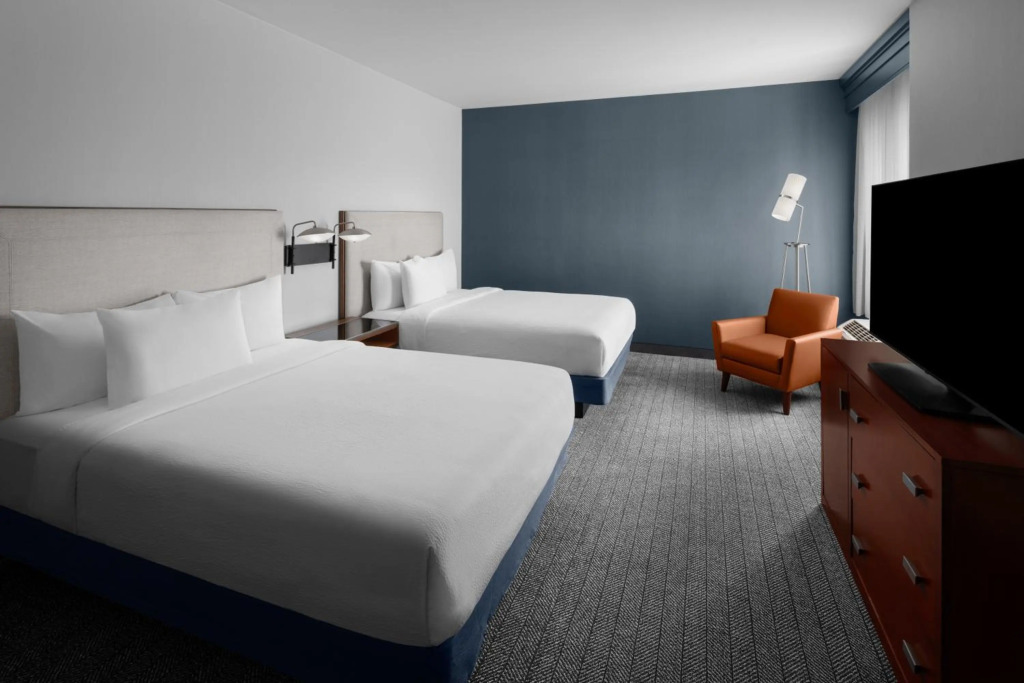 Courtyard by Marriott Santa Clarita Valencia