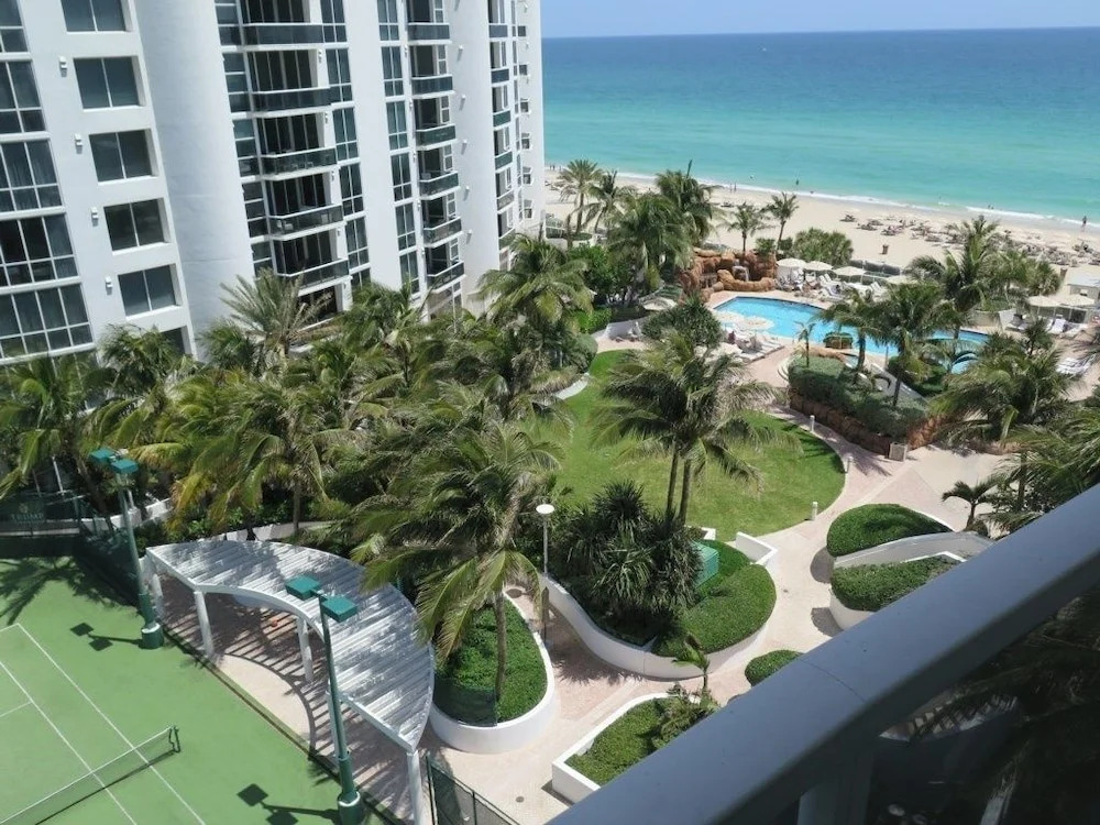 TRUMOV1BRS Unit - 605 - 1 Br Condo