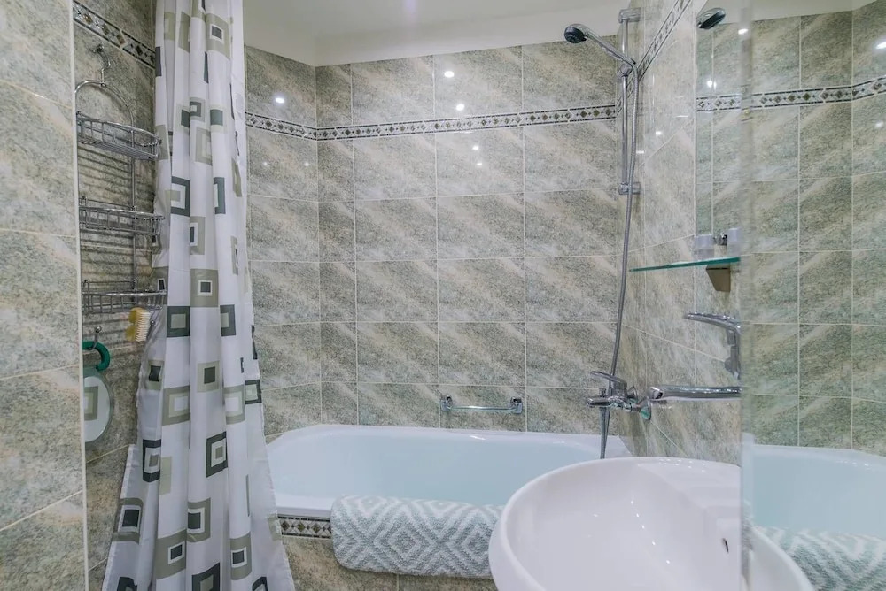 Fm Premium 1-Bdr Apartment - Chic And Spacious