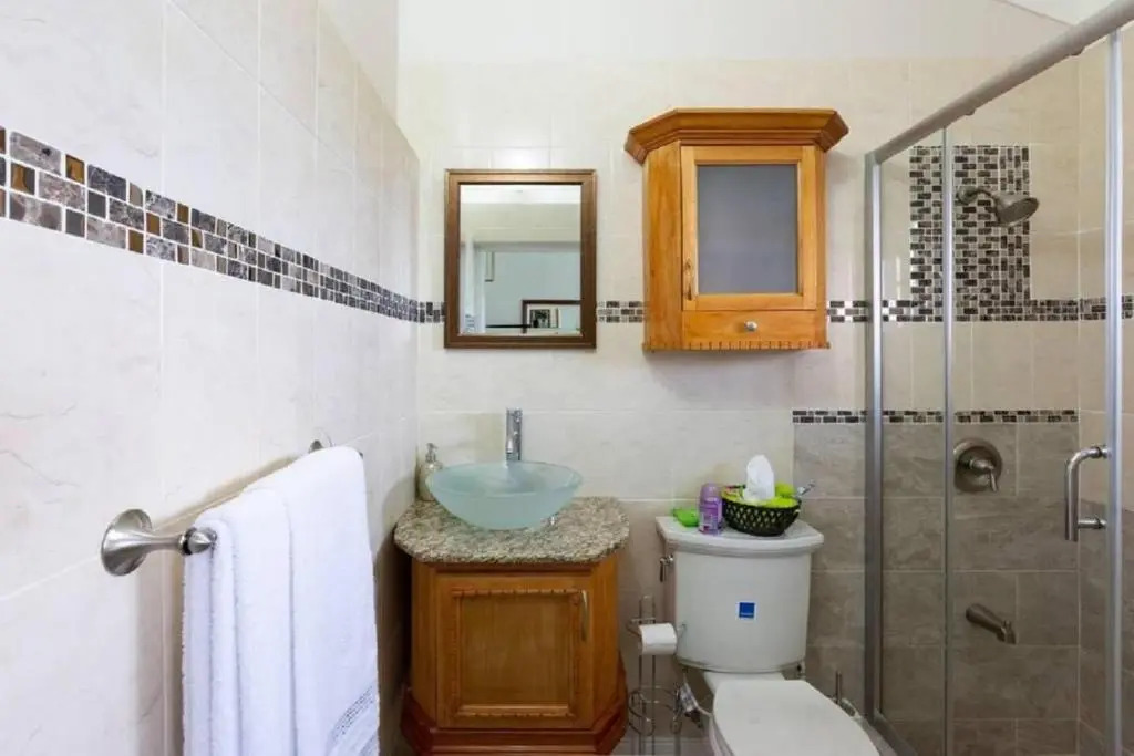 Loft - Sleeps 4 - Parking - Balcony