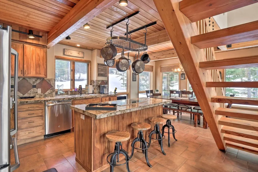 Snowshoe & Ski: Home w/ Mtn-view Deck in Breck!