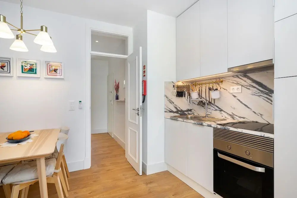 Modern Lisbon Apartments by Soulplaces