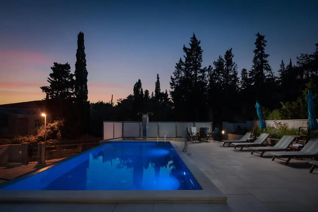 VILLA AQUA
