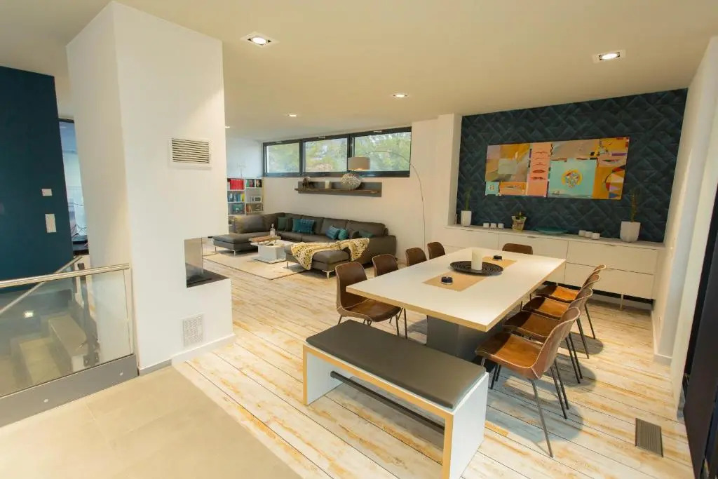 Villa 4 You