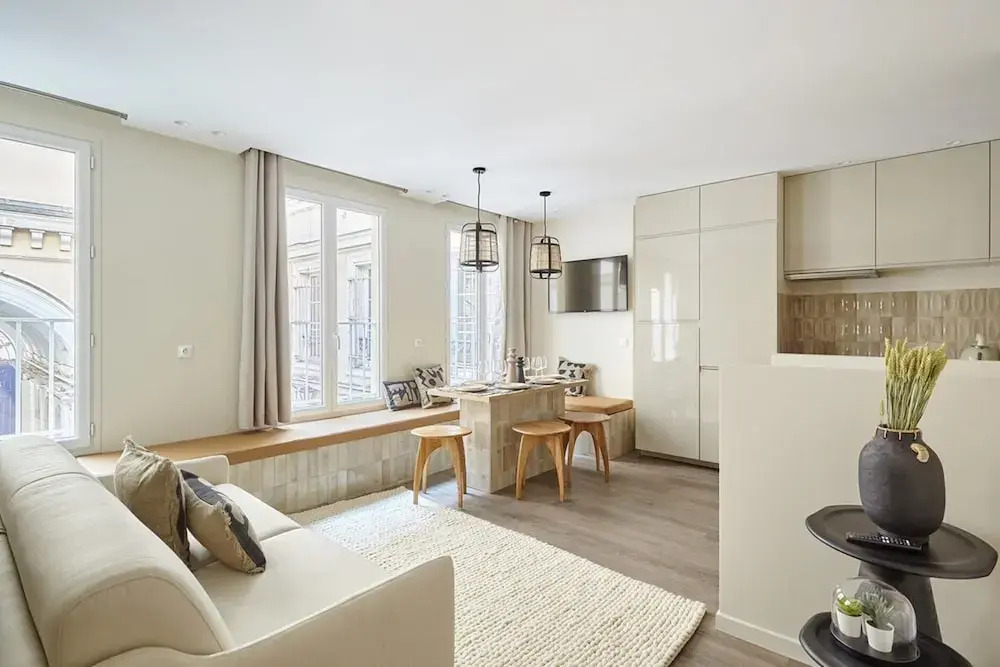 Modern 2 Bedrooms Apartment Le Marais/ Beaubourg