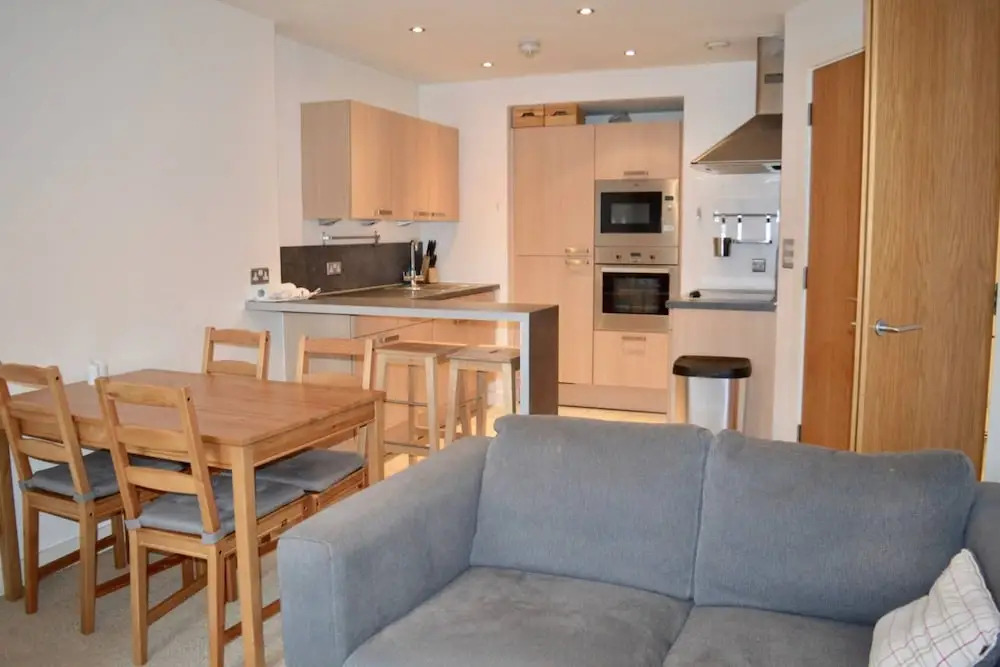 Comfortable 2 Bedroom Apartment in Manchester