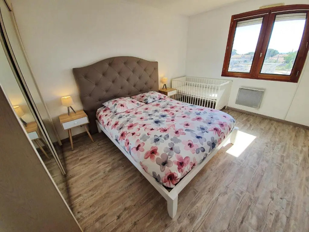 Appartement de 3 chambres avec vue sur la ville terrasse amenagee et wifi a Carpentras