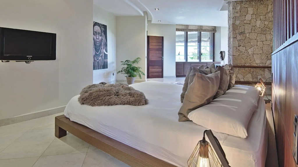 Villa Sunset Deluxe Live Luxury Lifestyle in Ibiza