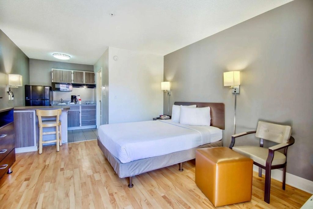 Studio 6-Phoenix, AZ - Deer Valley