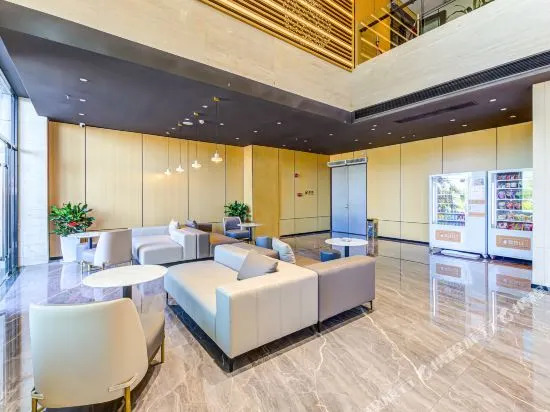 Yinhua Business Hotel (Zhuhai International Convention Center)