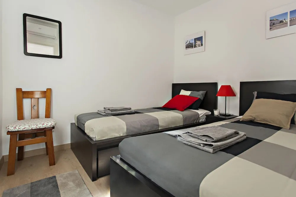 MY CHOICE Sunset Square Apartment