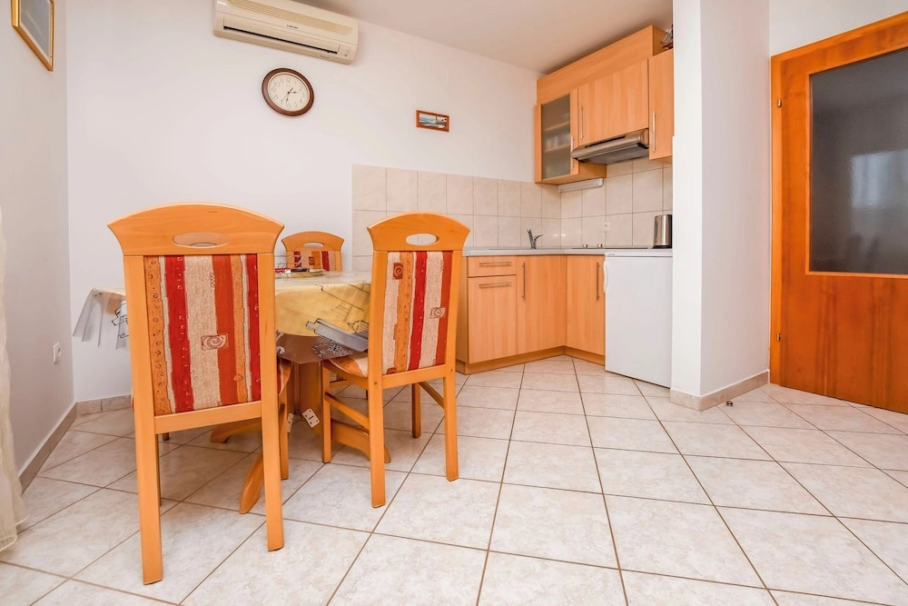 Apartments Aurel