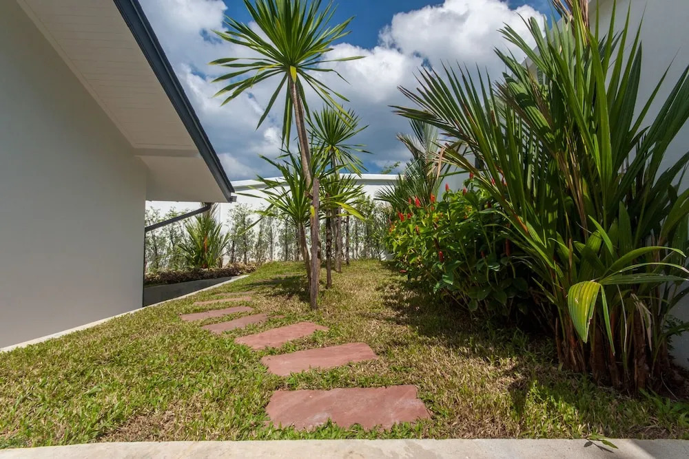 Seaview Pool Villa 3BR - Monkey Villa