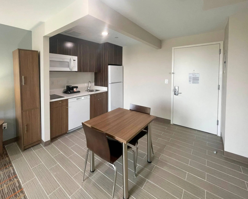 MainStay Suites Bronx - Belmont
