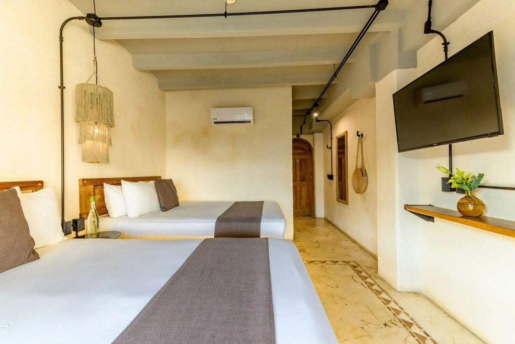 Caribbean Paradise Hotel & Spa - 5th Avenue