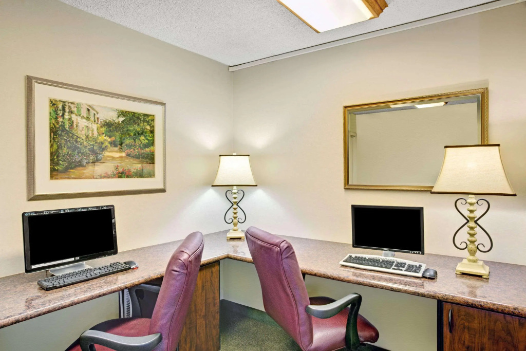 Baymont Inn & Suites Murray