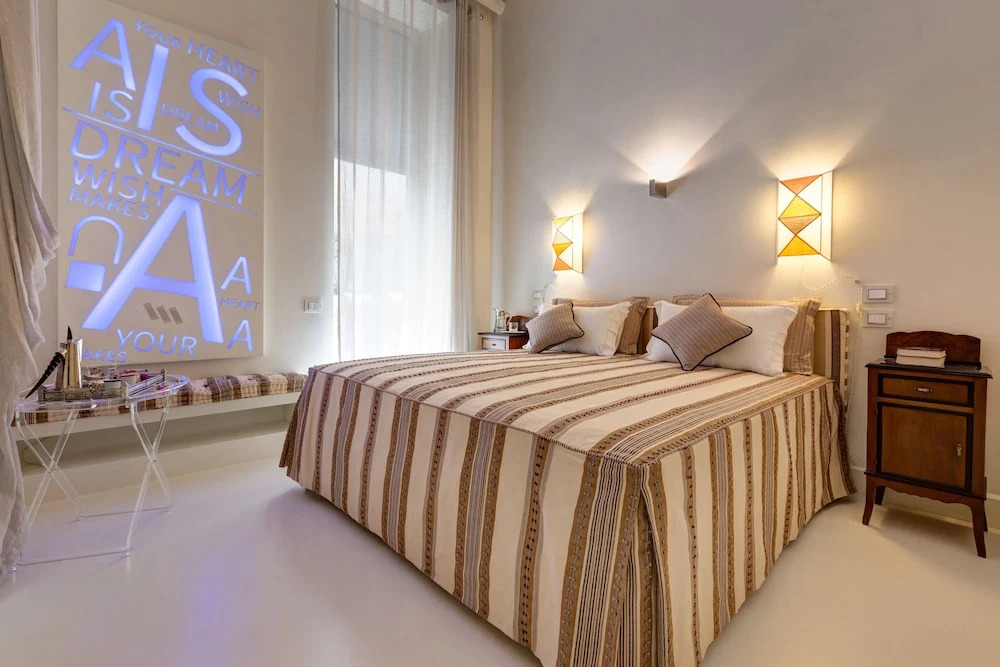 Domus Domitia Luxury House