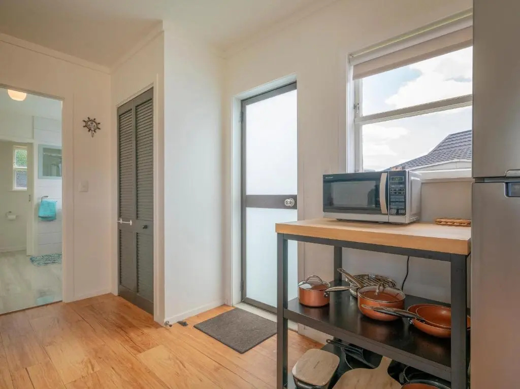 Beach House on Hetherington - Whangamata Home