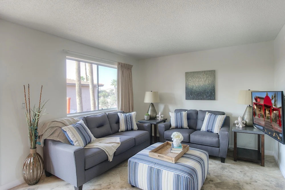 108 Fully Furnished 1BR Suite-Prime Location! by RedAwning