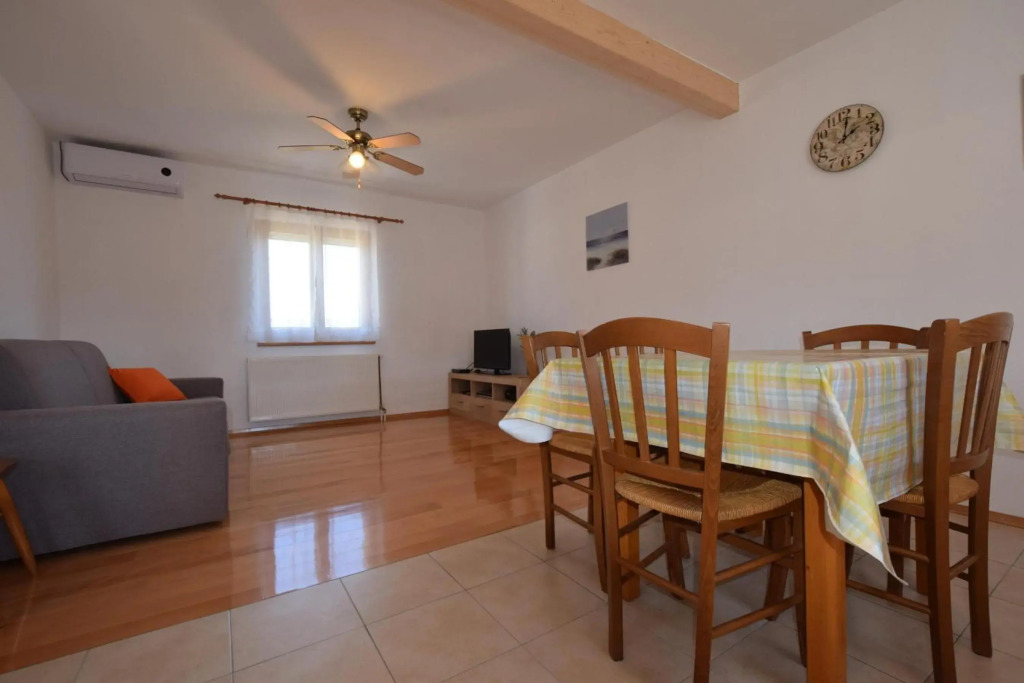 Apartment Stela