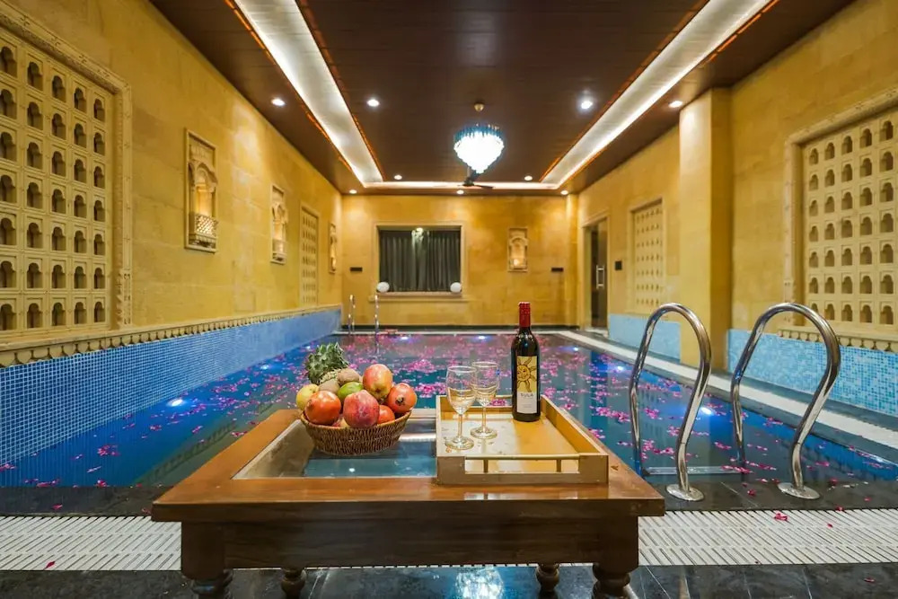 Hotel Sky Residency With Swimming Pool
