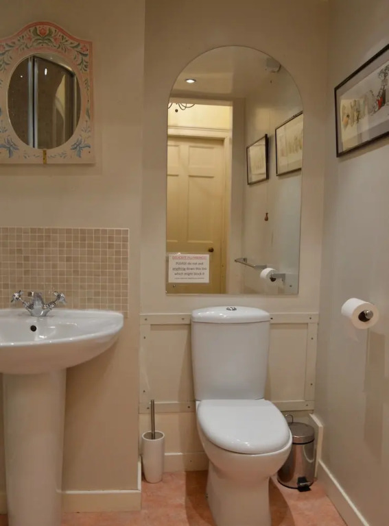 Central Edinburgh New Town Flat