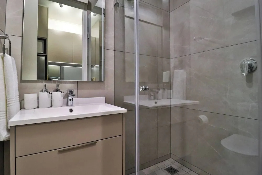 Chic Rosebank Studio, Walk to Mall &gautrain