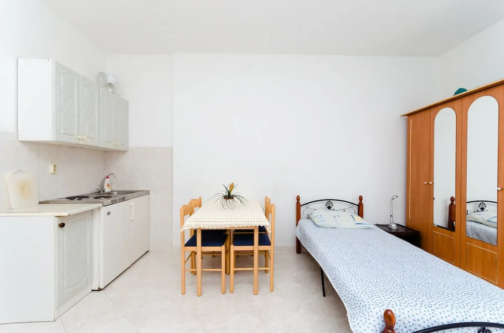 Apartments Danilo