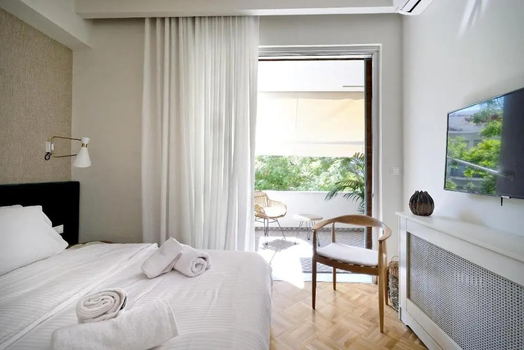 The Fancy Philosopher Apartment
