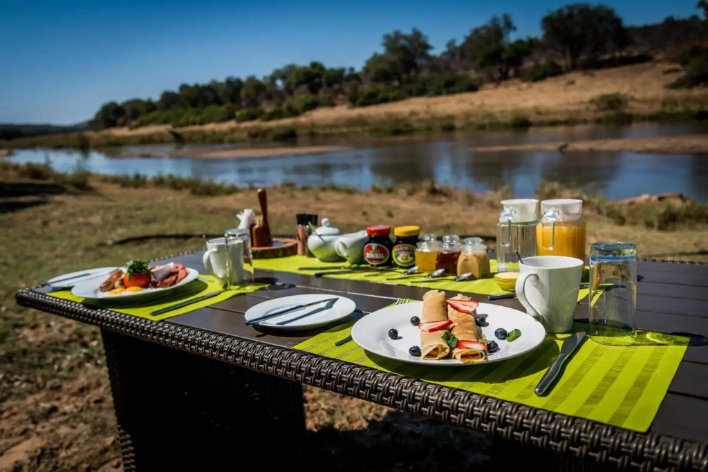 Maninghi Lodge