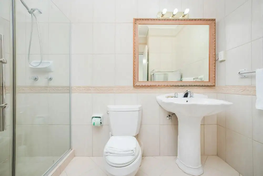 Tranquil 2BR 2BA in Gated Community Great Location