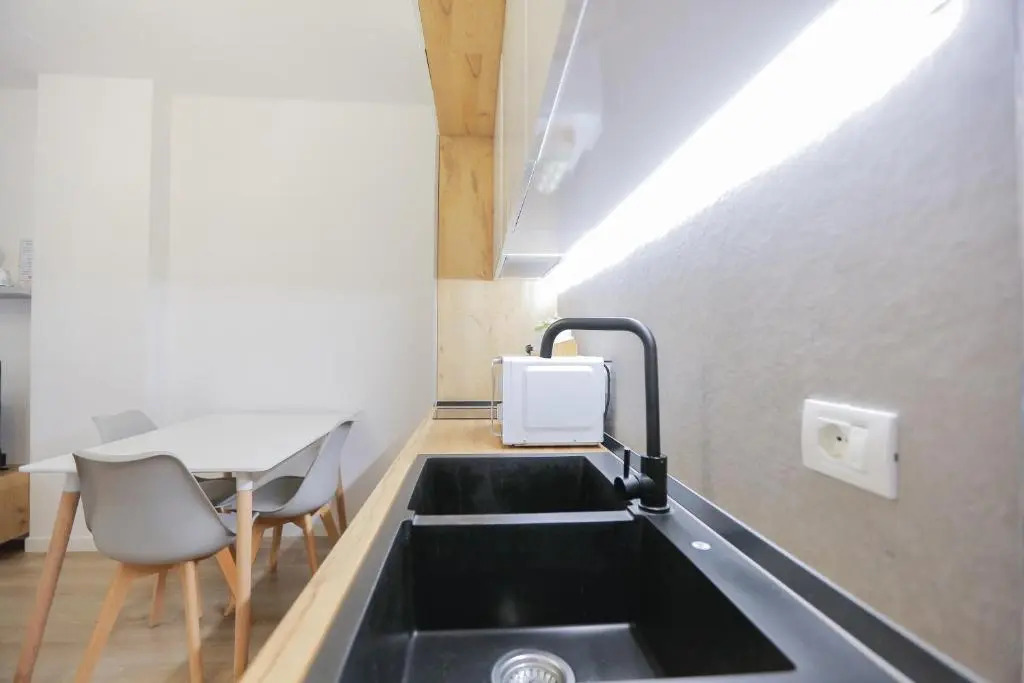 Miku Apartment-Amazing 1BD At Wilson Squear